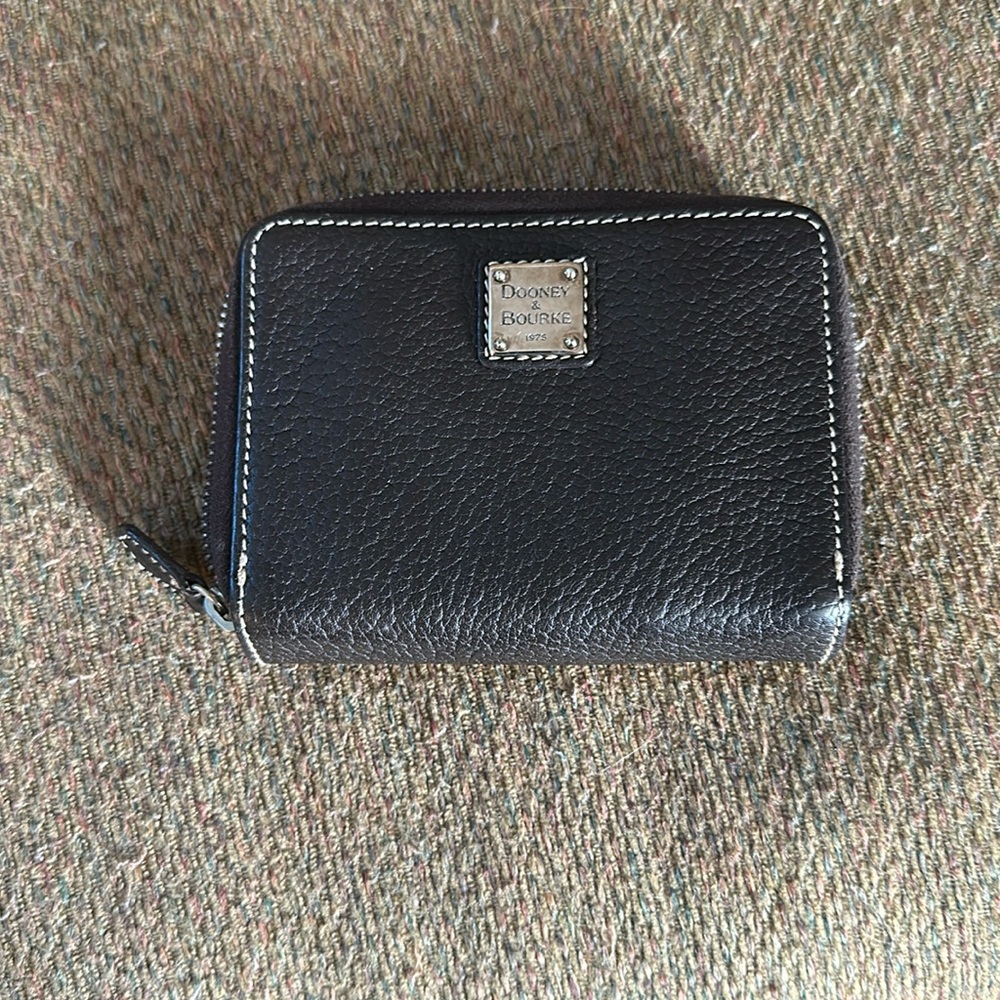 Dooney and Bourke wallet